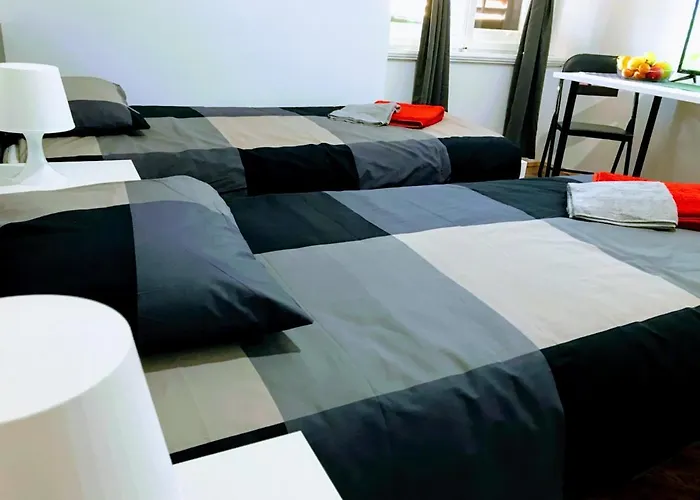 Center Park And Daire Pula