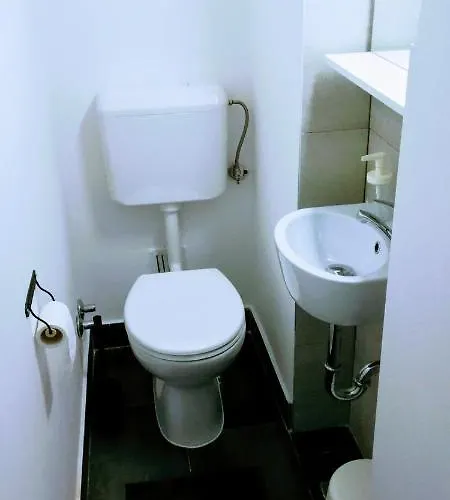 Center Park And Daire Pula