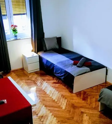 Daire Center Park And Pula