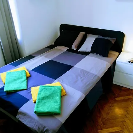 Apartment Center Park And