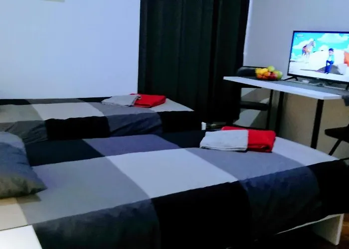 Center Park And Apartment *