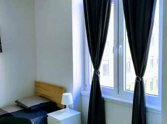 Apartment Center Park And