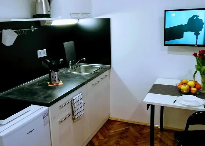 Apartment Center Park And