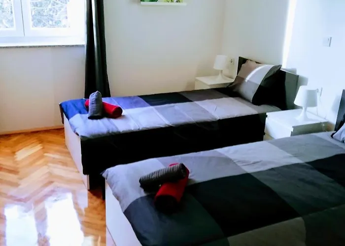 Center Park And Pula