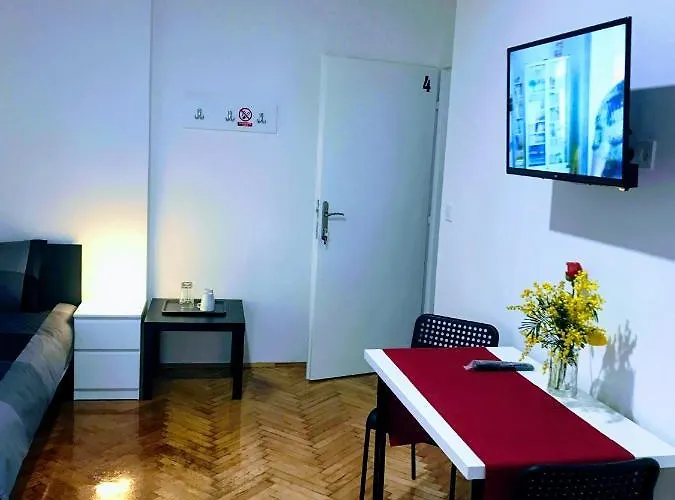 Center Park And * Pula