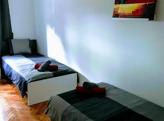 Center Park And Apartment