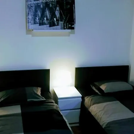 Center Park And 公寓 普拉