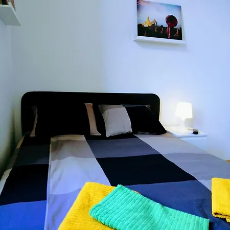 Center Park And 公寓 普拉